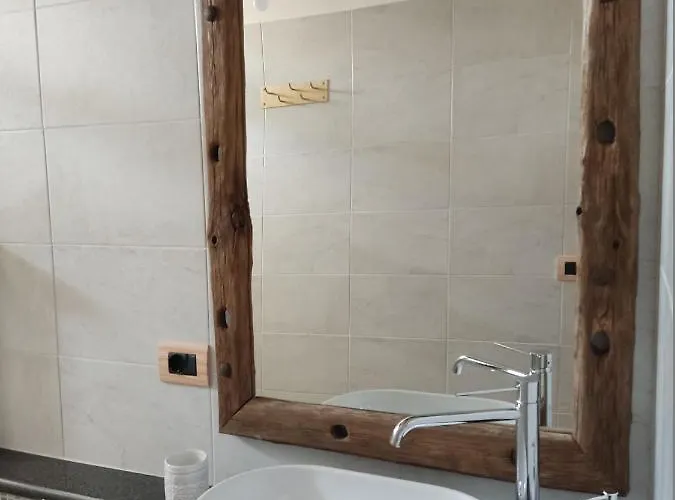 Casa de Férias La Casina Di Tati Mergozzo