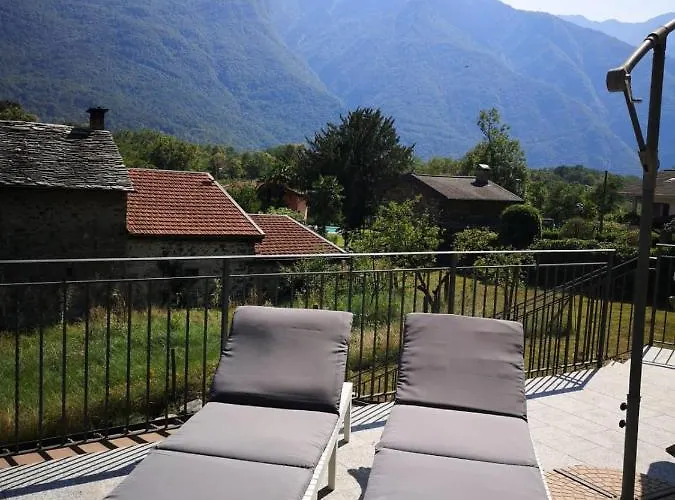 Casa de Férias La Casina Di Tati Mergozzo